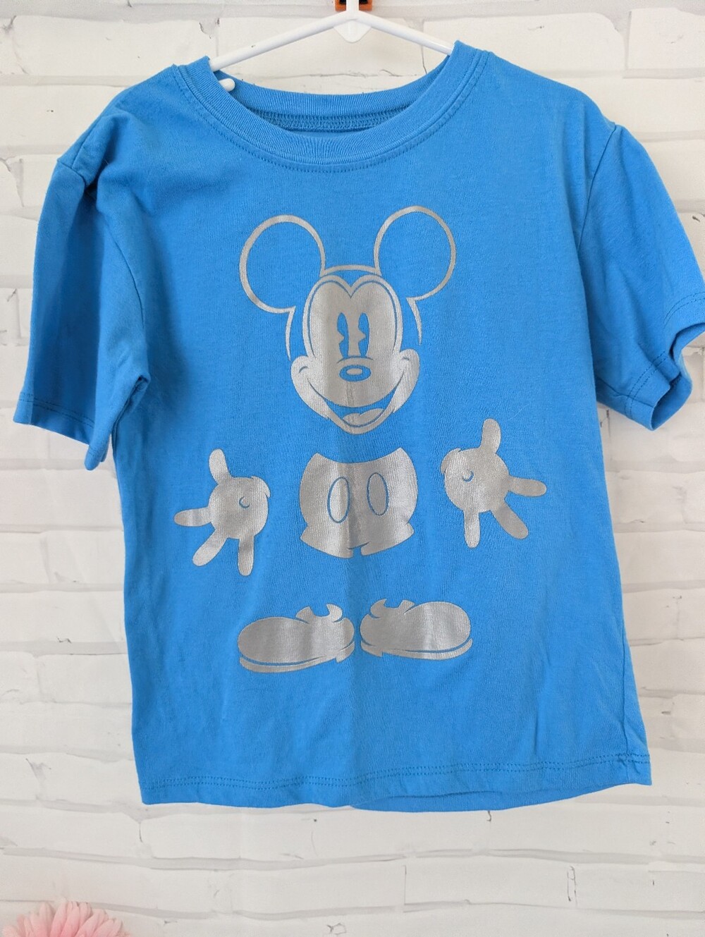 Disney Juniors - Kids Blue Short-Sleeve Graphic Tee with Silver Mickey Design